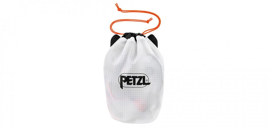 Petzl Fejlámpa NAO RL (akkumulátoros - tartozék) (1500 lumen) 12