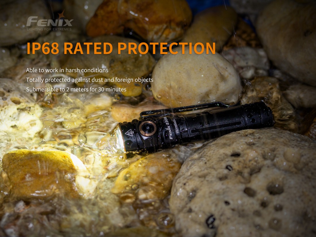 Fenix Elemlámpa E30R (1 x 18650) Luminus SST40 (1600 lumen)