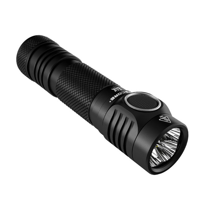 Nitecore Elemlámpa E4K (1x21700) 4xCREE XP-L2 V6 LED (4400 lumen)