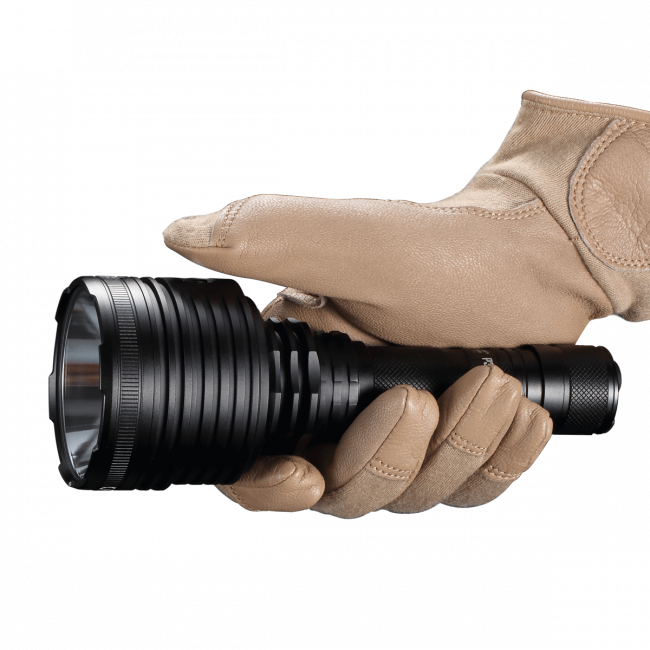 Nitecore Vadászlámpa Szett P30i (1x21700 tartozék) CREE XHP35 HI (2000 lumen)